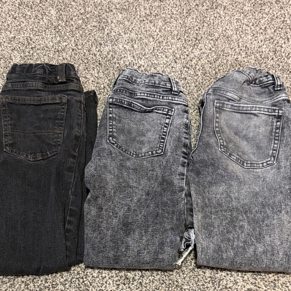 Stylish Black and Gray Jeans Set
